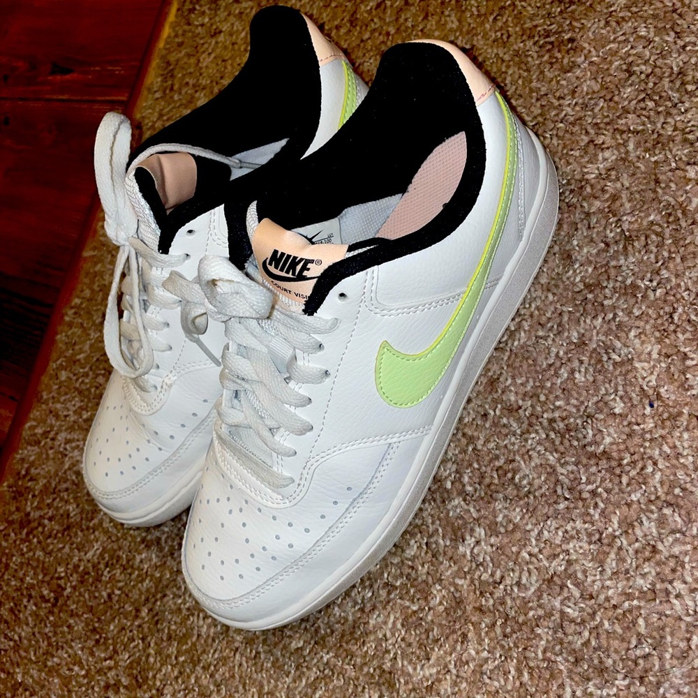 Women’s Nike Court Vision Low sneakers